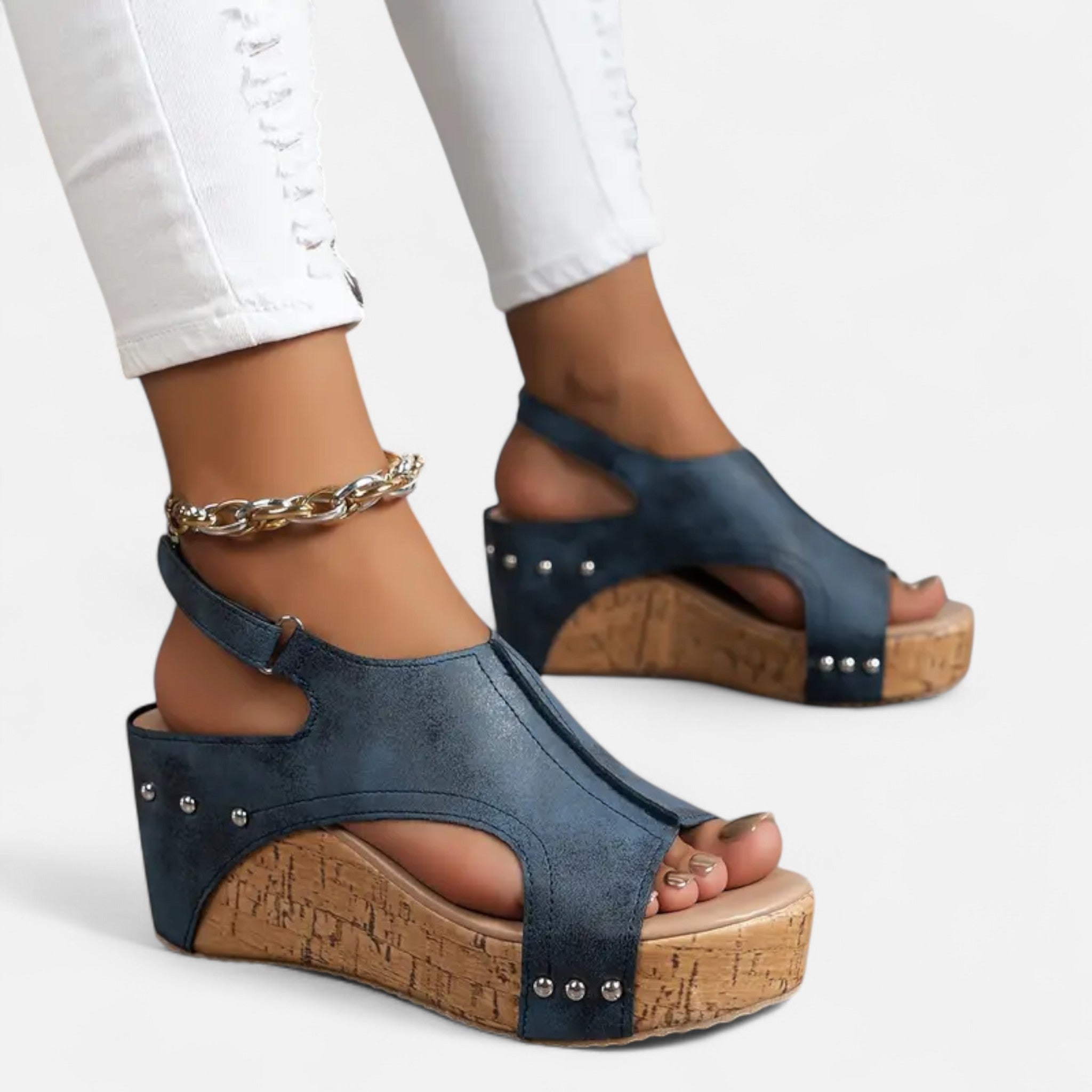 Cariova Mode | Women’s Cut-Out Sandals – Timeless Elegance