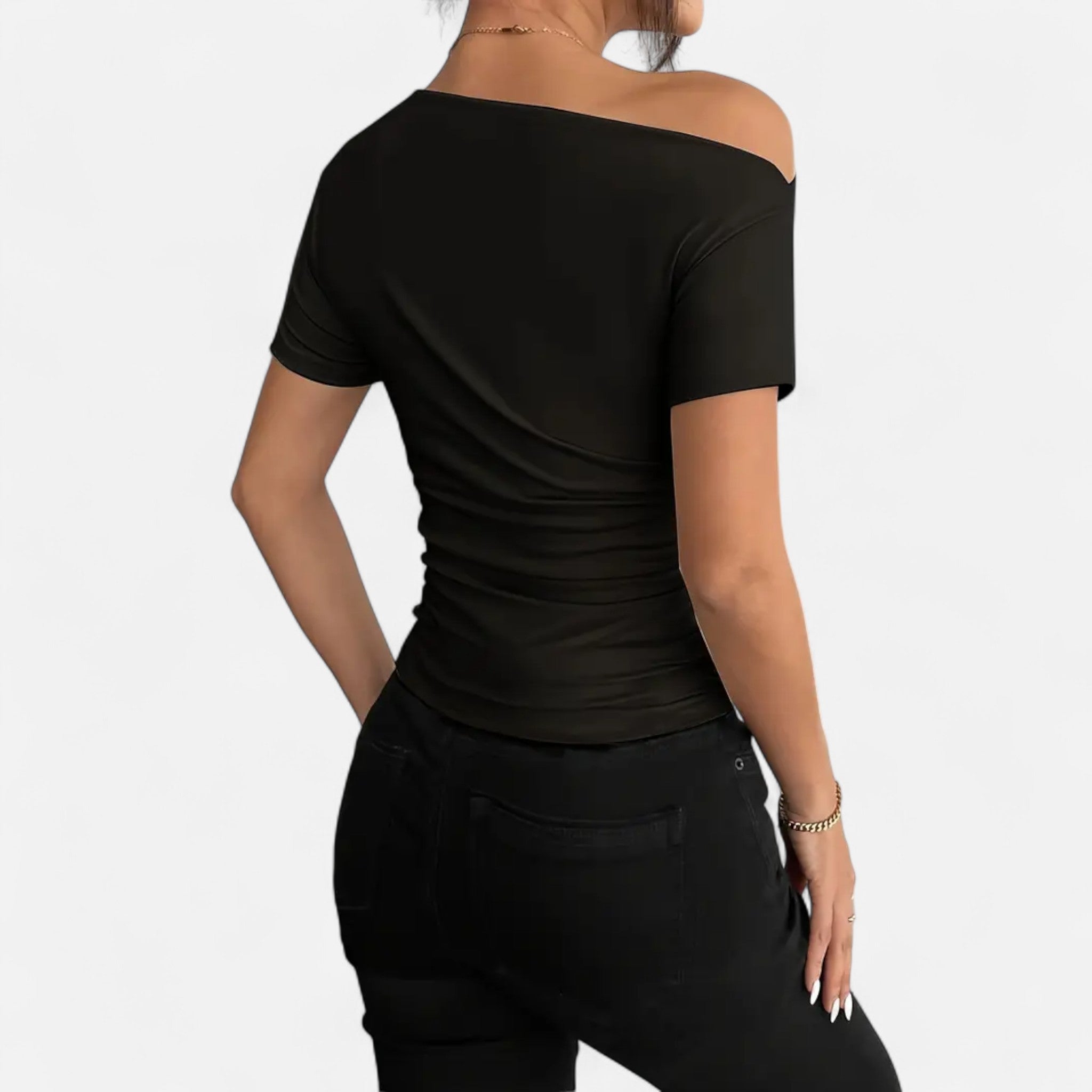 Cariova Mode | Women’s Off-Shoulder Top – Timeless Elegance