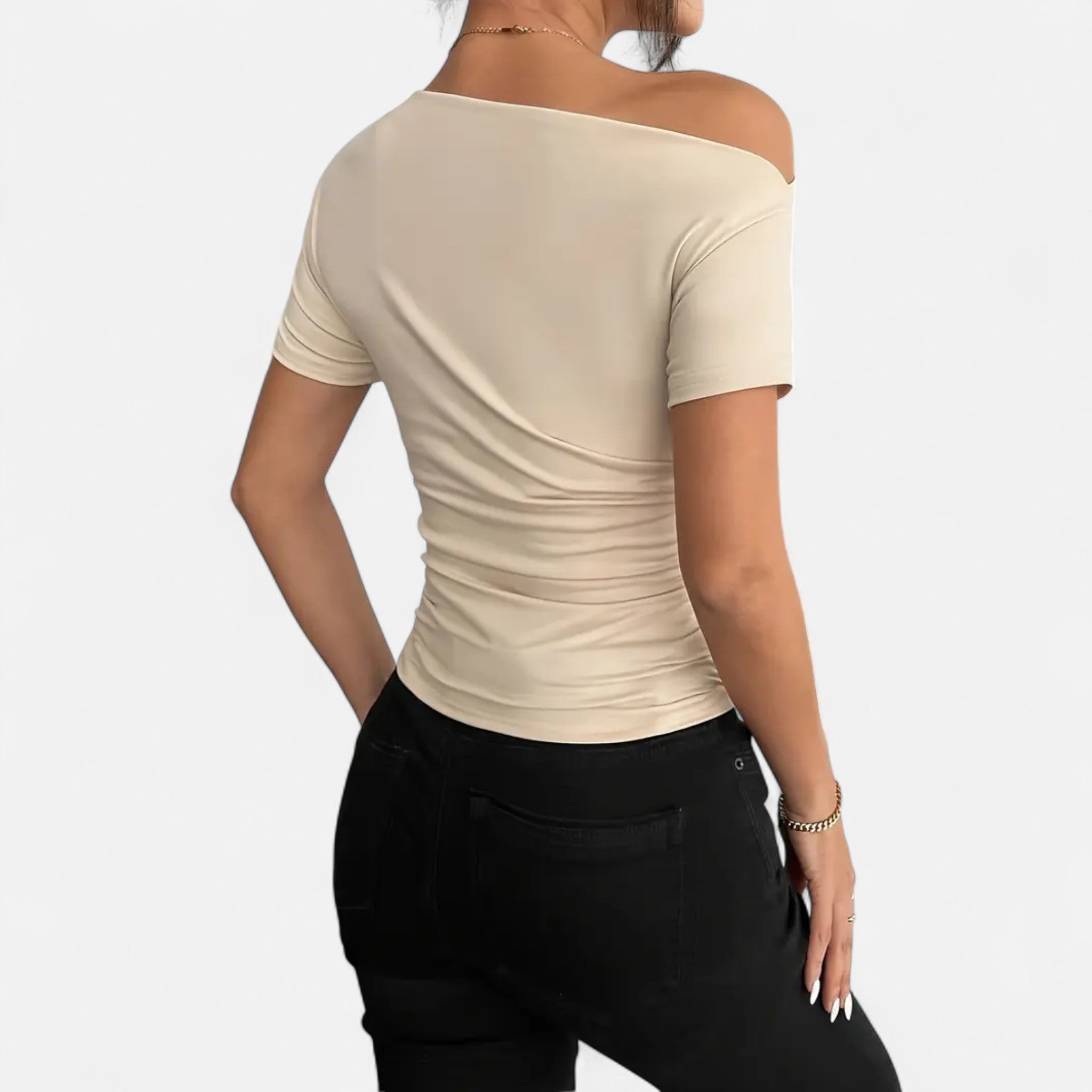 Cariova Mode | Women’s Off-Shoulder Top – Timeless Elegance