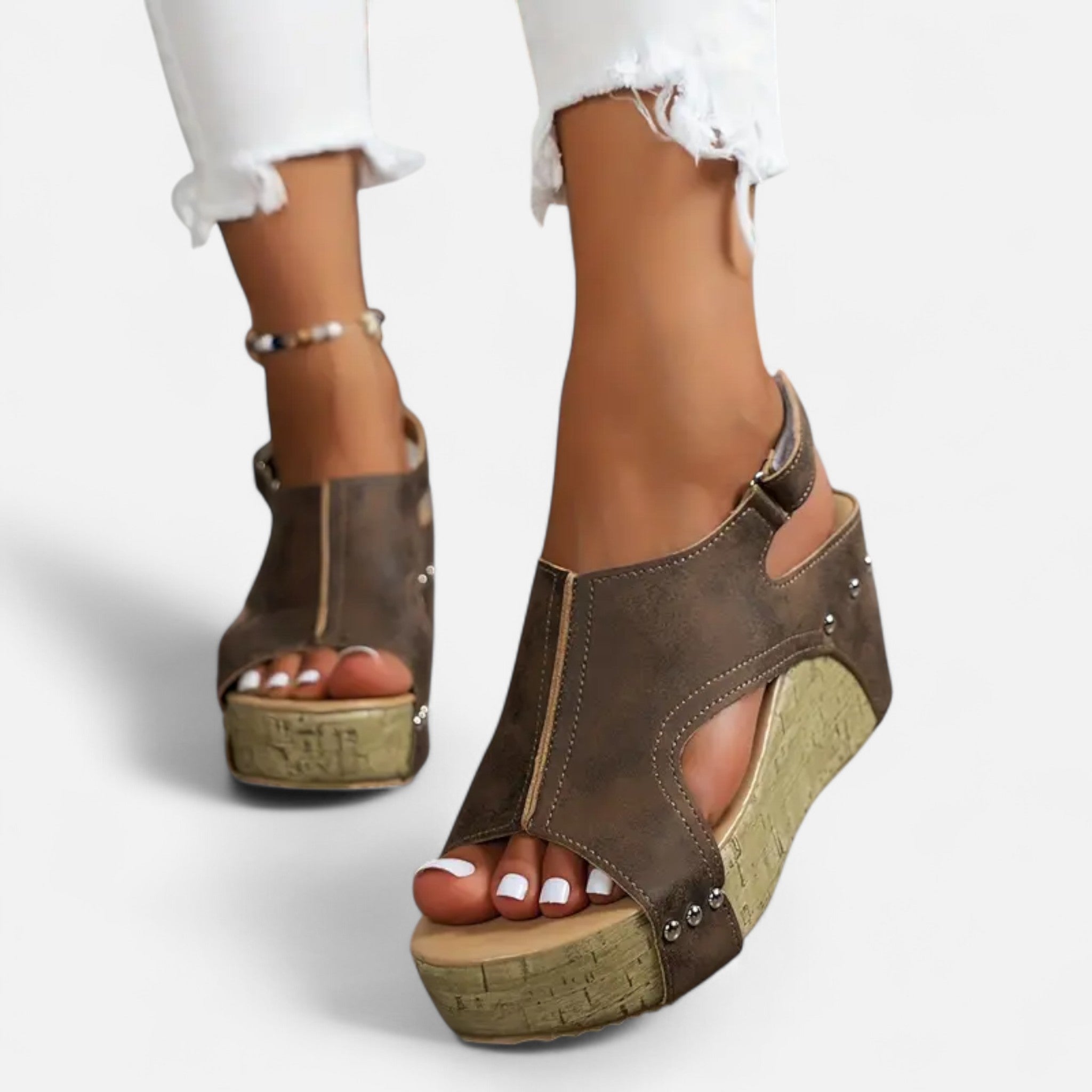 Cariova Mode | Women’s Cut-Out Sandals – Timeless Elegance