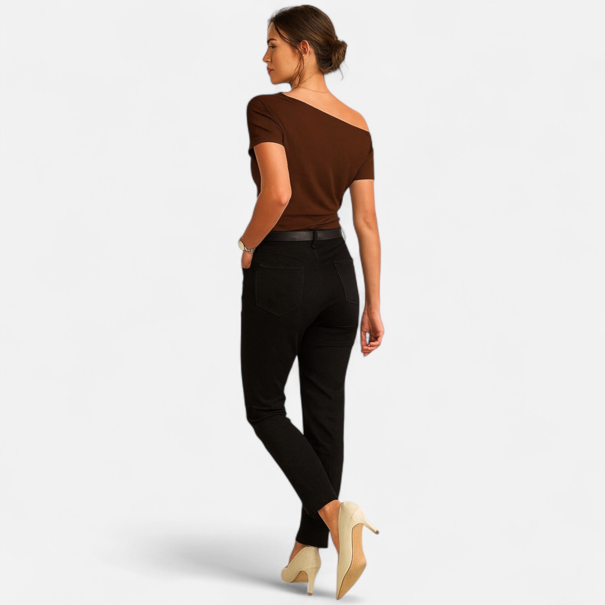 Cariova Mode | Women’s Off-Shoulder Top – Timeless Elegance